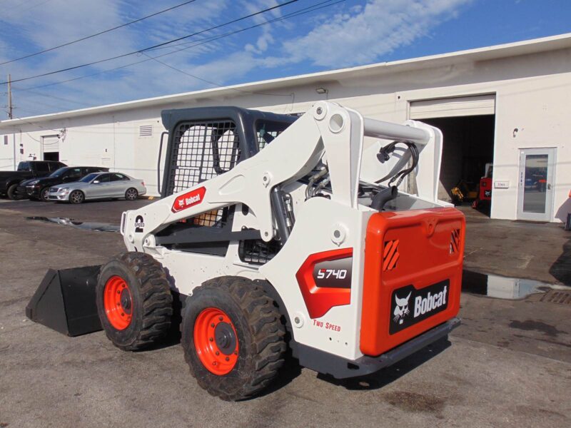 2022 BOBCAT S740 TURBO 2 SPEED SKID STEER - OPEN CAB - ONLY 1,570 HOURS - STANDARD HAND AND FOOT CONTROLS - 100% SERVICED - Image 27