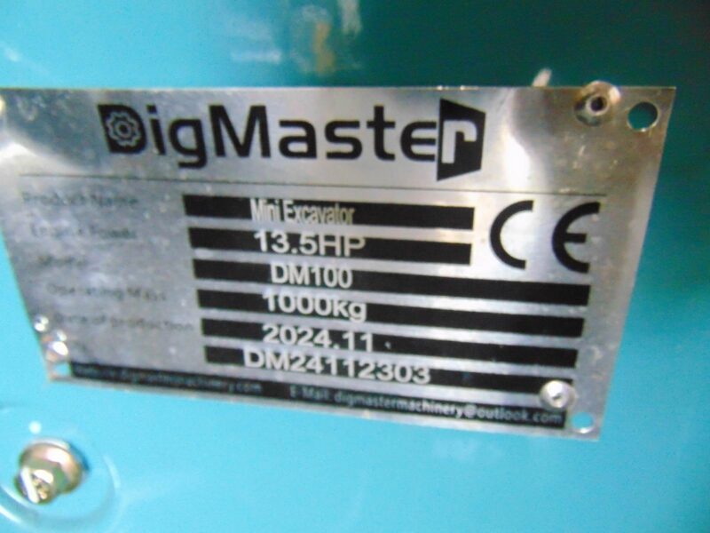 2025 DIG-MASTER DM100 MINI EXCAVATOR - 2,300 LBS - BACKFILL BLADE - TOOTH BUCKET AND THUMB - SIMPLE PILOT CONTROLS - Image 6