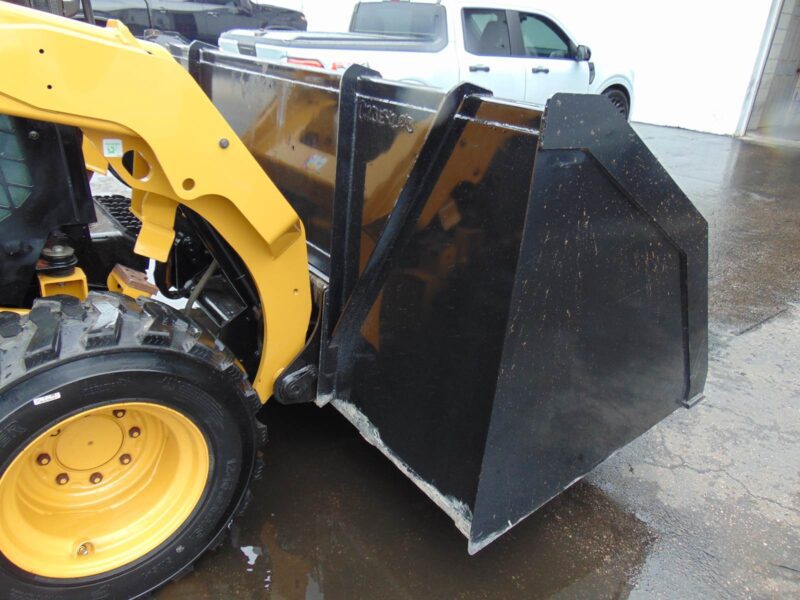2026 SKID STEER 3 YARD "MEGA BUCKET" SUPER DUTY 102" WIDE MEGA CAPACITY - 1,000 LBS OF AMERICAN STEEL - Image 5