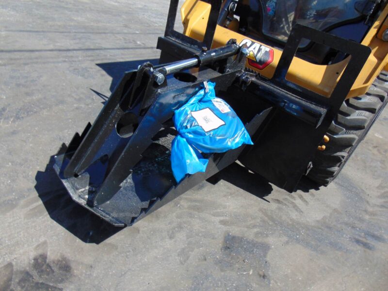 2026 RIPPING TOOTH DITCH STUMP DITCHING GRAPPLE - ALL YEARS UNIVERSAL SKID STEERS SKID STEERS - WHEEL LOADERS - TRACK LOADERS - Image 3