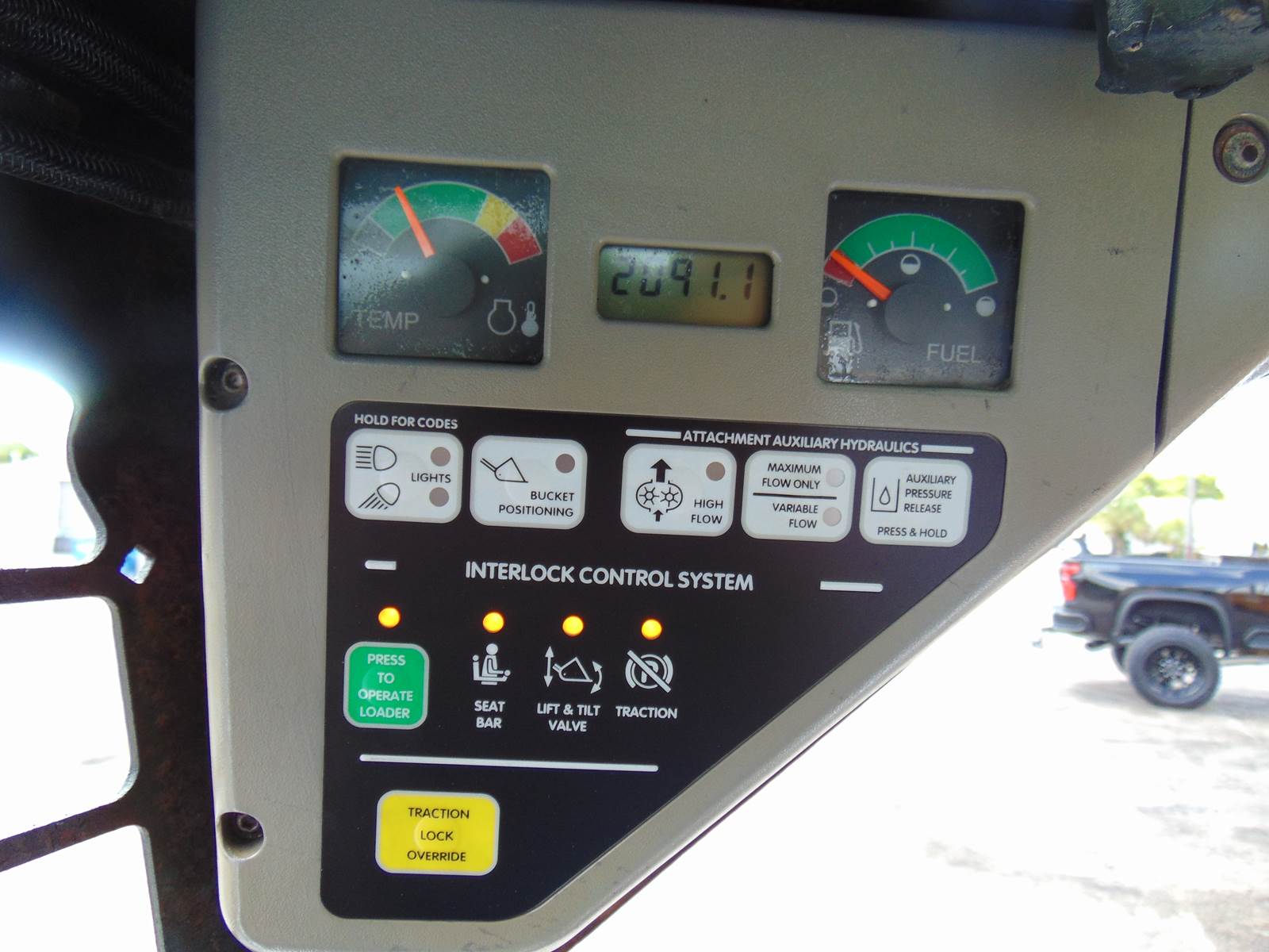 2009 BOBCAT T300 TURBO "KUBOTA V-330" PRE EMISSIONS - ONLY 2,091 ORIGINAL VERIFIED 1 OWNER HOURS - EVERYTHING NEW - RARE FIND - Image 29