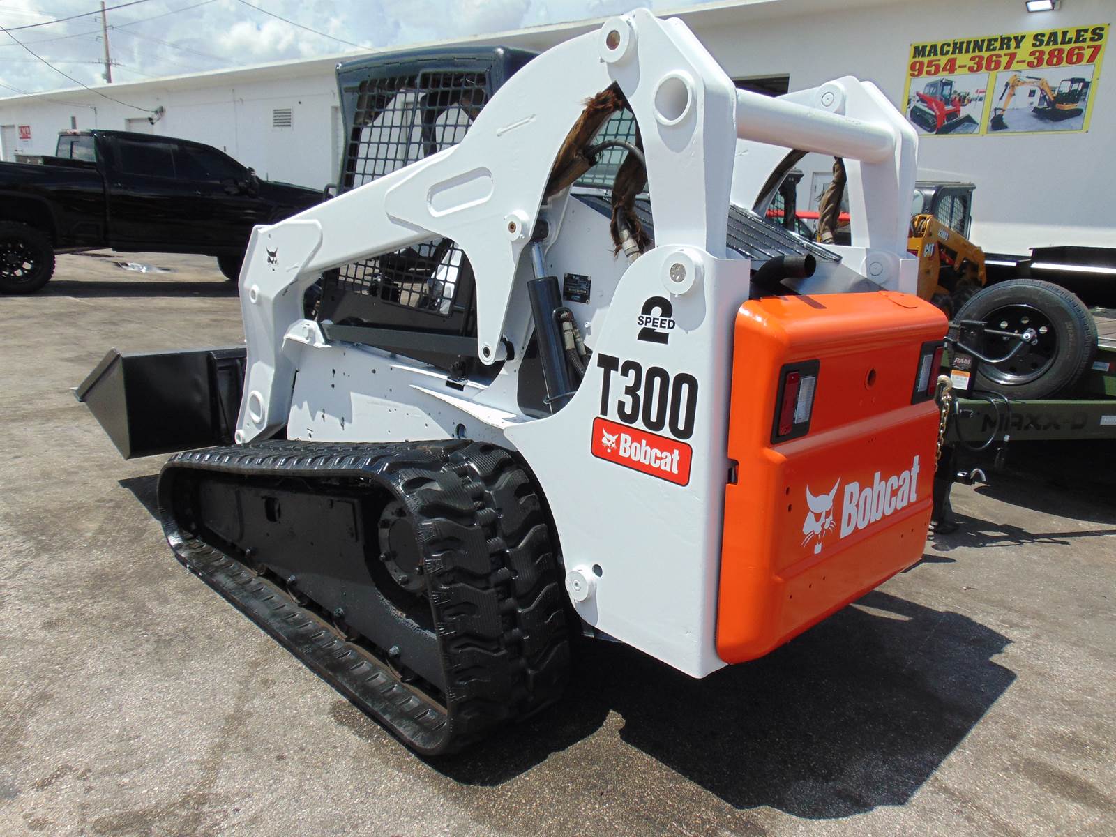 2009 BOBCAT T300 TURBO "KUBOTA V-330" PRE EMISSIONS - ONLY 2,091 ORIGINAL VERIFIED 1 OWNER HOURS - EVERYTHING NEW - RARE FIND - Image 6
