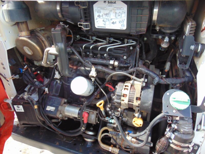 2019 BOBCAT T-650 TURBO "A/C COMFORT CAB" JOYSTICK CONTROLS - STEREO - KEYLESS SECURITY - ONLY 1,788 HOURS - Image 26