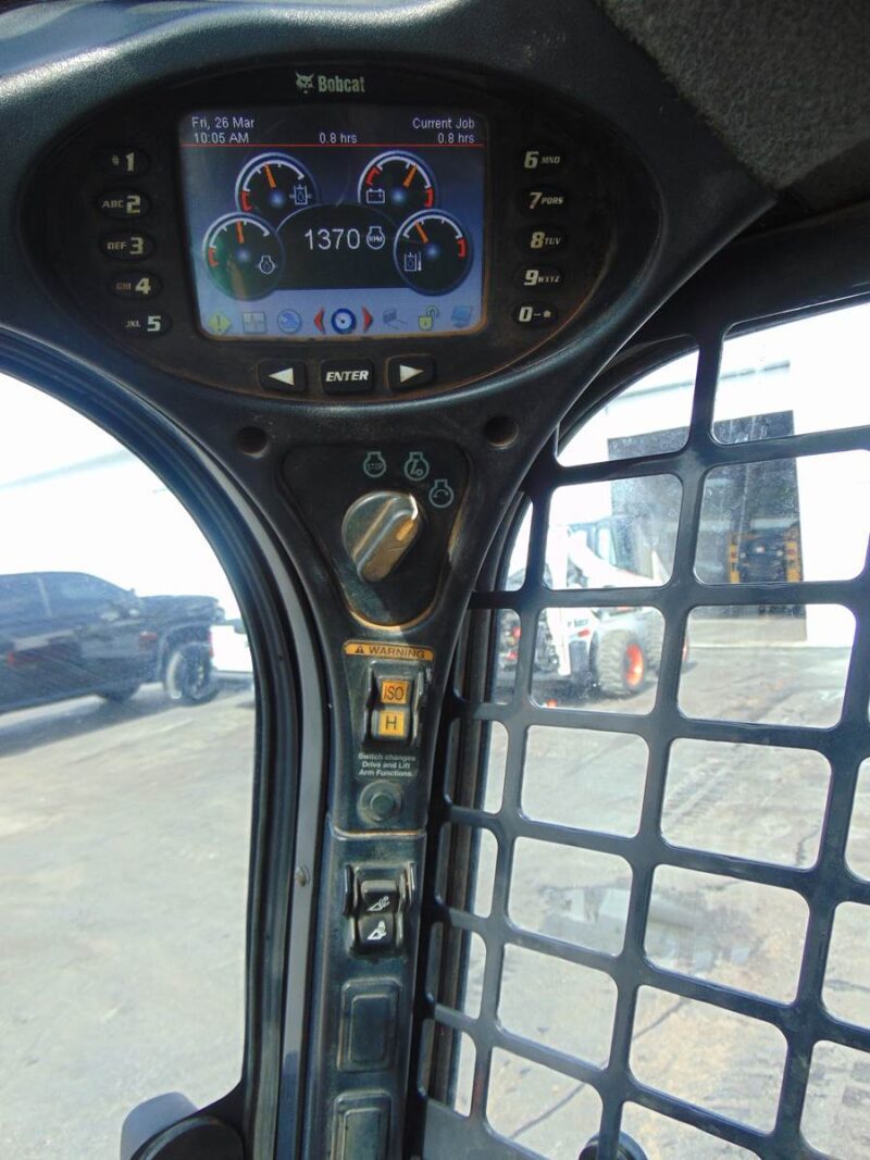 2019 BOBCAT T-650 TURBO "A/C COMFORT CAB" JOYSTICK CONTROLS - STEREO - KEYLESS SECURITY - ONLY 1,788 HOURS - Image 23