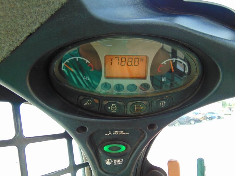 2019 BOBCAT T-650 TURBO "A/C COMFORT CAB" JOYSTICK CONTROLS - STEREO - KEYLESS SECURITY - ONLY 1,788 HOURS - Image 21