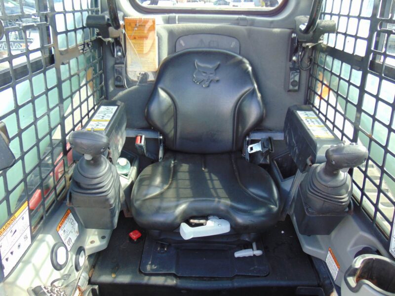 2019 BOBCAT T-650 TURBO "A/C COMFORT CAB" JOYSTICK CONTROLS - STEREO - KEYLESS SECURITY - ONLY 1,788 HOURS - Image 17