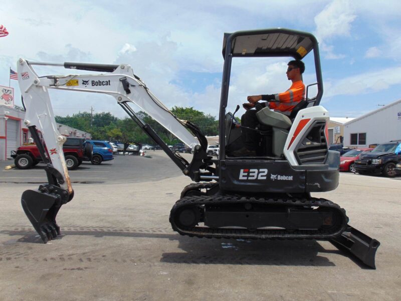 2020 BOBCAT E32i MINI EXCAVATOR - KUBOTA DIESEL - 7,200 POUNDS WEIGHT - 2 SPEED - BRAND NEW TRACKS TODAY - ONLY 1,342 HOURS - Image 38