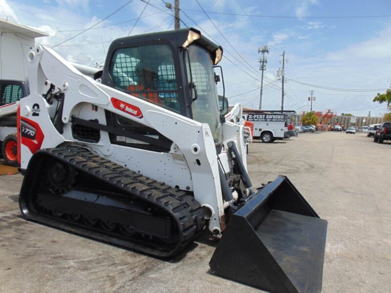 2021 BOBCAT T770 TURBO 2 SPEED "HIGH FLOW" JOYSTICKS - NEW TRACKS - A/C - HEAT - STEREO - ONLY 1,652 HOURS