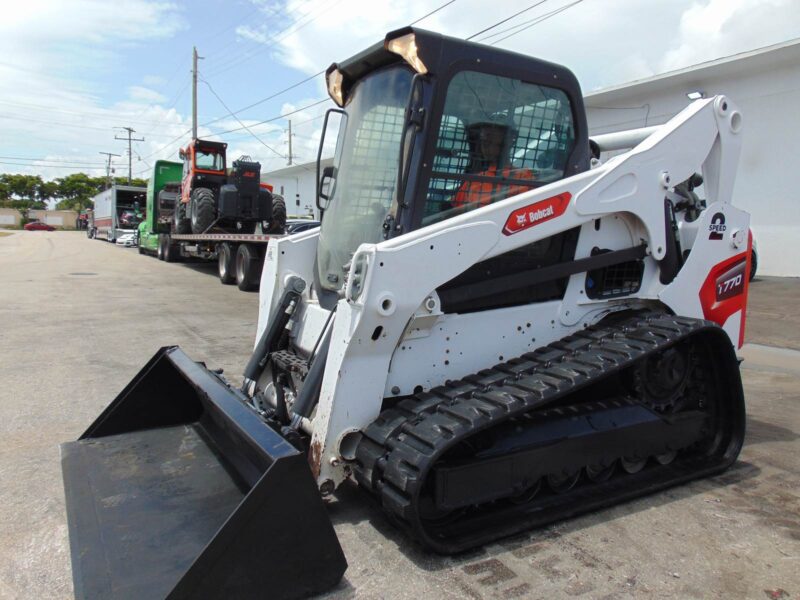 2021 BOBCAT T770 TURBO 2 SPEED "HIGH FLOW" JOYSTICKS - NEW TRACKS - A/C - HEAT - STEREO - ONLY 1,652 HOURS - Image 2