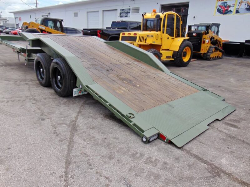 2025 NEW 2025 MAXXD 24' FLATBED UTILITY EQUIPMENT TILT DECK TRAILER - TANDEM 8K HYBRID AXLES - 18 PLY TIRES only used once - severe duty professional trailer