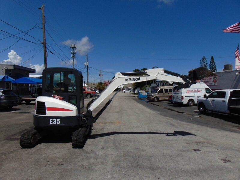 2013 BOBCAT E35 - M MINI EXCAVATOR - ENCLOSED AIR CONDITIONED CAB - KUBOTA PRE EMISSIONS DIESEL - ONLY 1,554 HOURS - 100% SERVICED AND JOB READY - Image 28