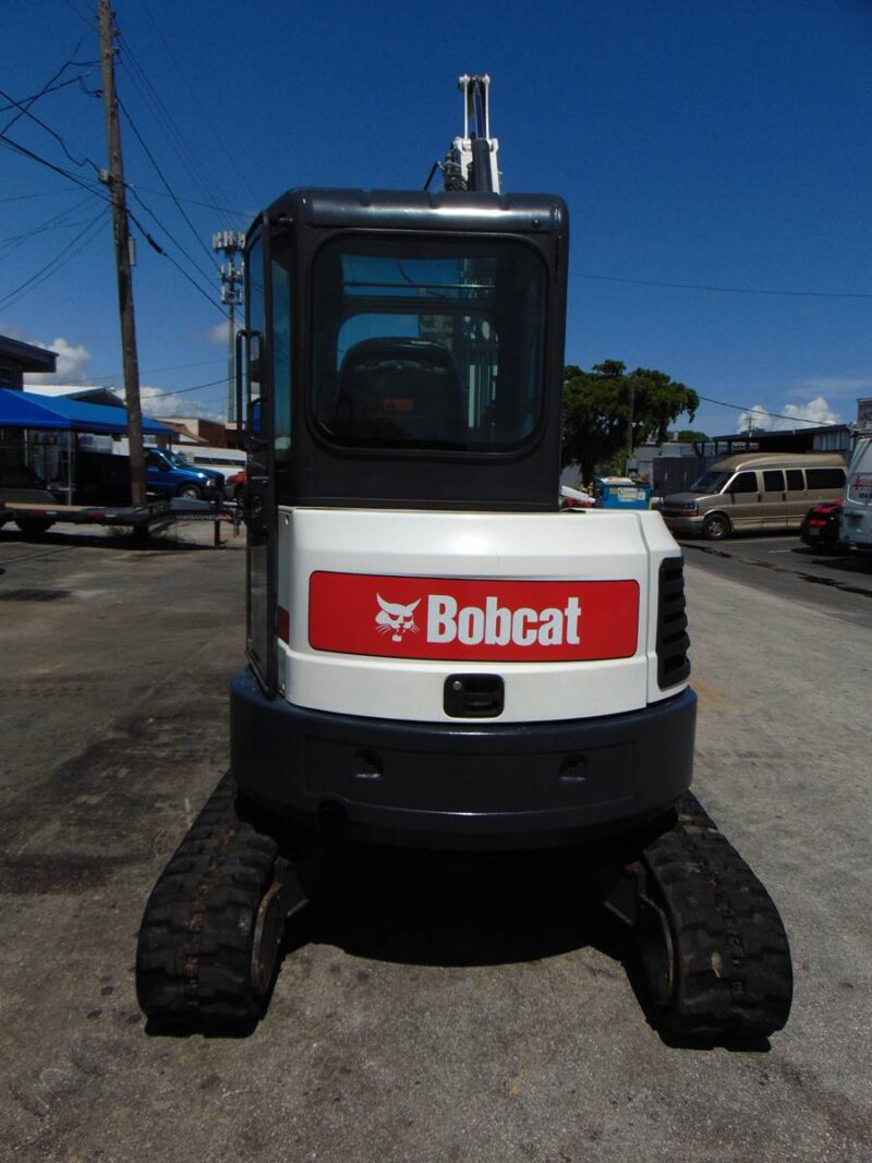 2013 BOBCAT E35 - M MINI EXCAVATOR - ENCLOSED AIR CONDITIONED CAB - KUBOTA PRE EMISSIONS DIESEL - ONLY 1,554 HOURS - 100% SERVICED AND JOB READY - Image 3