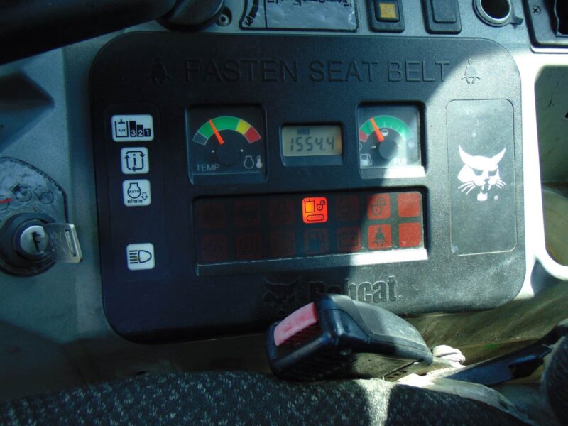 2013 BOBCAT E35 - M MINI EXCAVATOR - ENCLOSED AIR CONDITIONED CAB - KUBOTA PRE EMISSIONS DIESEL - ONLY 1,554 HOURS - 100% SERVICED AND JOB READY - Image 7