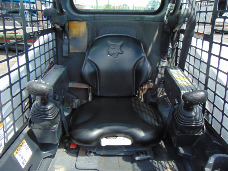 2017 BOBCAT T450 TURBO "JOYSTICKS" BOB-TACH POWER COUPLER - BOBCAT'S SMALLEST MID SIZED TRACK LOADER - ONLY 1,687 HOURS - ALL SERVICED TOO! - Image 29