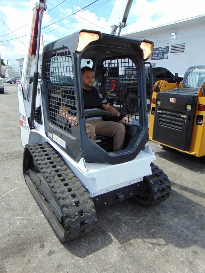2017 BOBCAT T450 TURBO "JOYSTICKS" BOB-TACH POWER COUPLER - BOBCAT'S SMALLEST MID SIZED TRACK LOADER - ONLY 1,687 HOURS - ALL SERVICED TOO! - Image 16