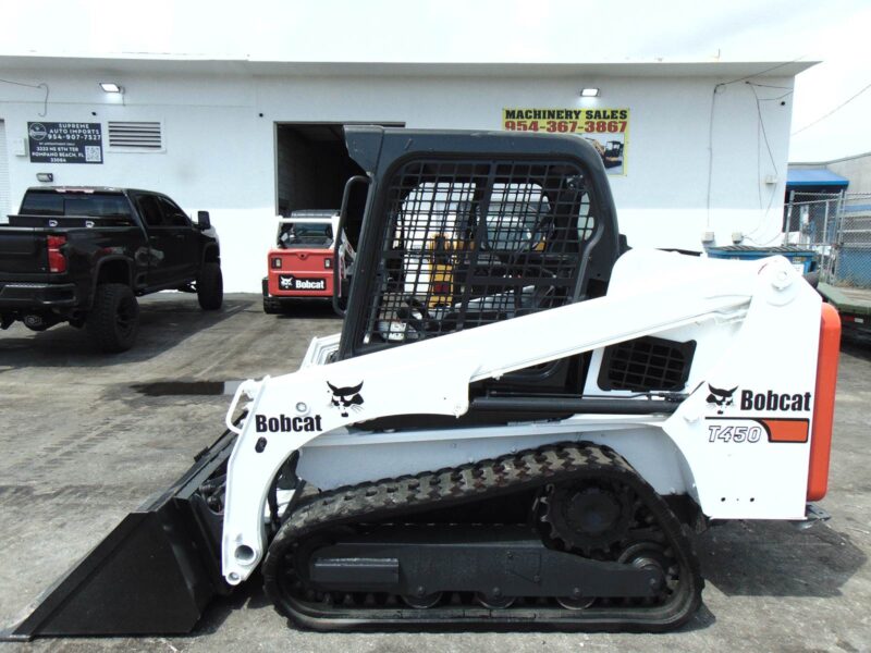 2017 BOBCAT T450 TURBO "JOYSTICKS" BOB-TACH POWER COUPLER - BOBCAT'S SMALLEST MID SIZED TRACK LOADER - ONLY 1,687 HOURS - ALL SERVICED TOO! - Image 3