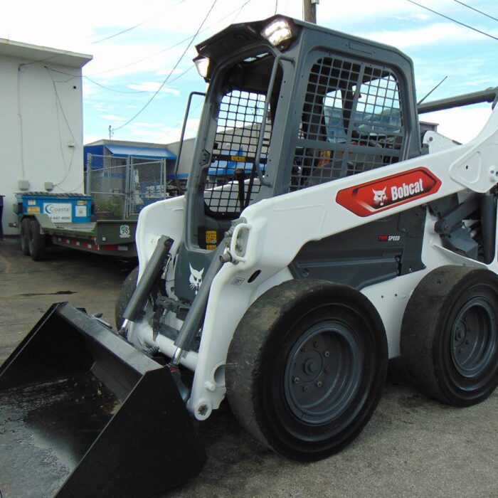 2021 BOBCAT S-66 TURBO 2 SPEED - SOLID TIRES - ONLY 964 HOURS - IMMACULATE AND STILL LIKE NEW