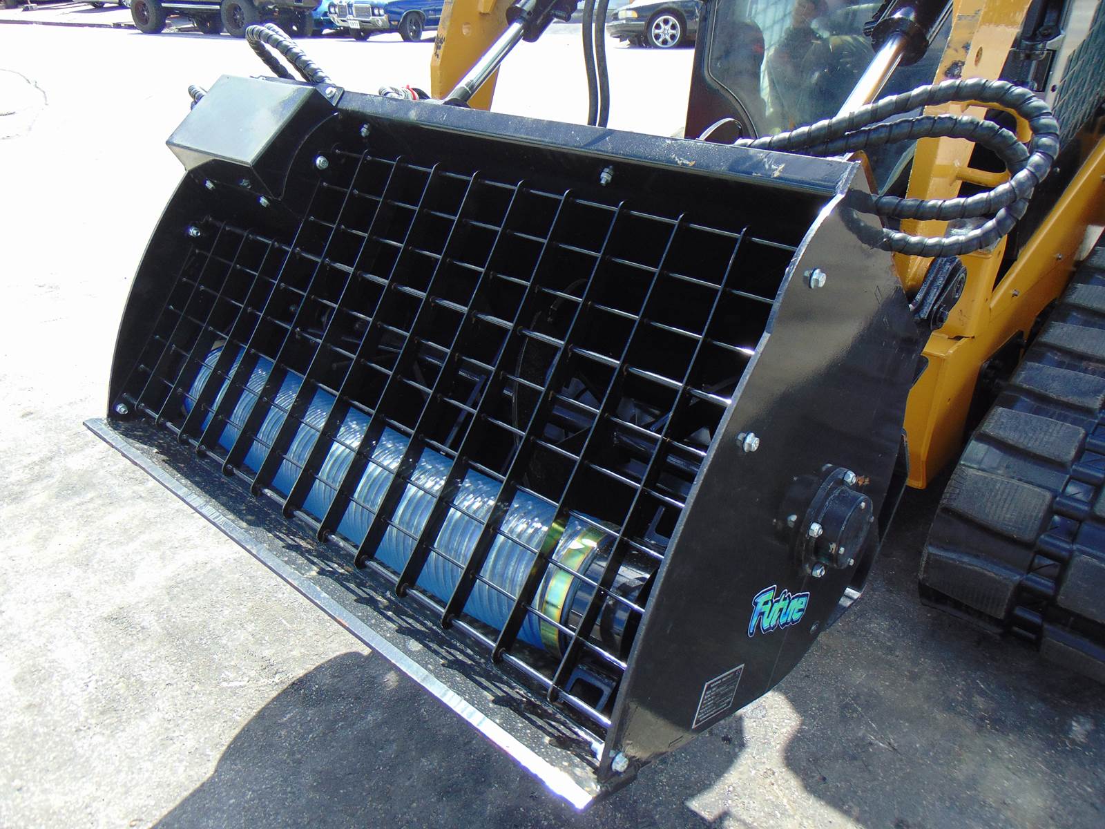 2026 FUTURE MB27 MIXING CONCRETE 1/2 YARD BUCKET - FITS ALL YEARS UNIVERSAL SKID STEER ATTACHMENT - Image 16