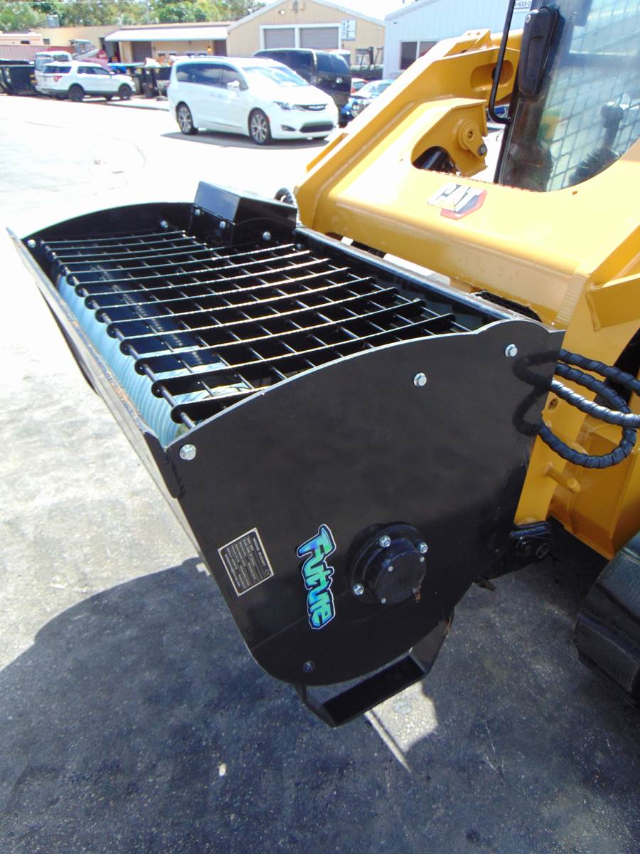 2026 FUTURE MB27 MIXING CONCRETE 1/2 YARD BUCKET - FITS ALL YEARS UNIVERSAL SKID STEER ATTACHMENT - Image 3