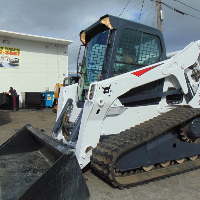 2012 BOBCAT T-650 TURBO