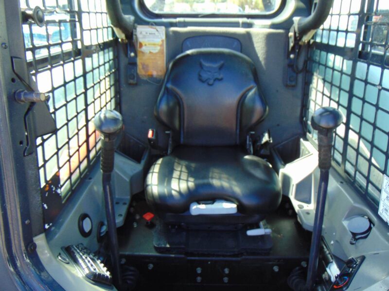 2017 BOBCAT T770 SKID STEER 92 HP TRACK LOADER - HEAT - A/C - STEREO - H.D. COOLING PKG - KEYLESS SECURITY - Image 20