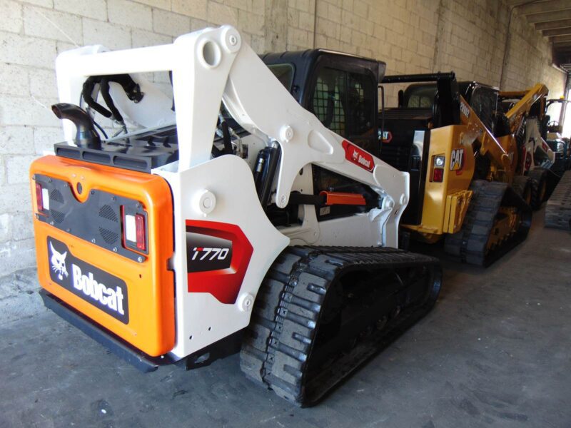 2017 BOBCAT T770 SKID STEER 92 HP TRACK LOADER - HEAT - A/C - STEREO - H.D. COOLING PKG - KEYLESS SECURITY - Image 28