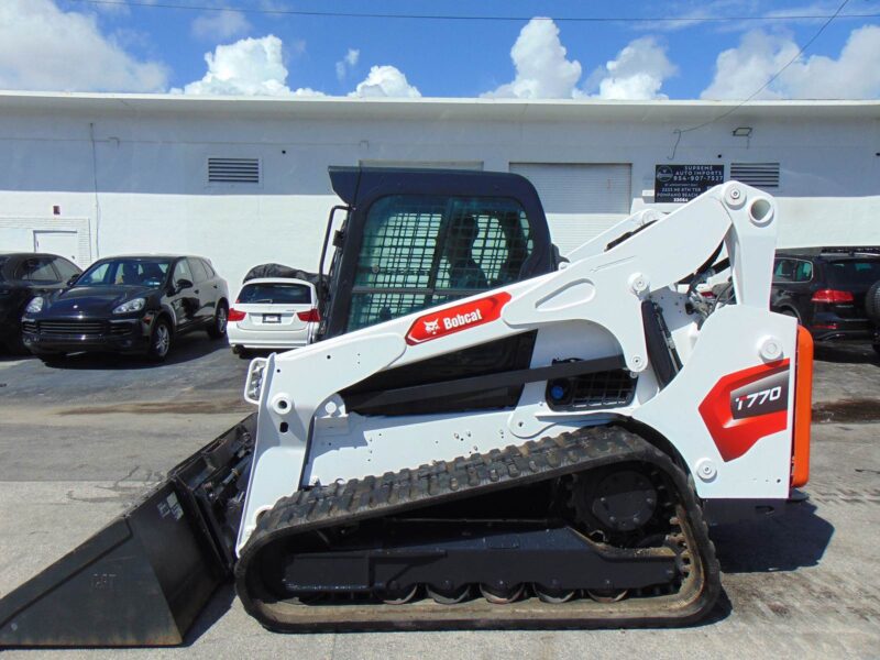 2017 BOBCAT T770 SKID STEER 92 HP TRACK LOADER - HEAT - A/C - STEREO - H.D. COOLING PKG - KEYLESS SECURITY - Image 3