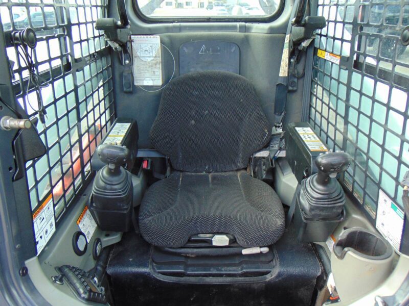 2018 BOBCAT T-770 TURBO 2 SPEED "HIGH FLOW" JOYSTICKS - H.D. COOLING PKG - HEAT AND A/C - STEREO - ONLY 1,132 HOURS - Image 27