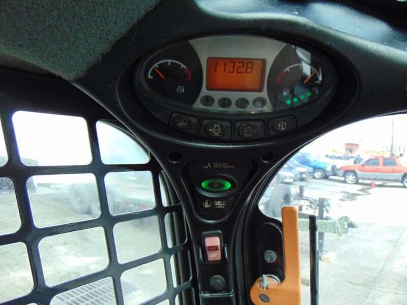 2018 BOBCAT T-770 TURBO 2 SPEED "HIGH FLOW" JOYSTICKS - H.D. COOLING PKG - HEAT AND A/C - STEREO - ONLY 1,132 HOURS - Image 26