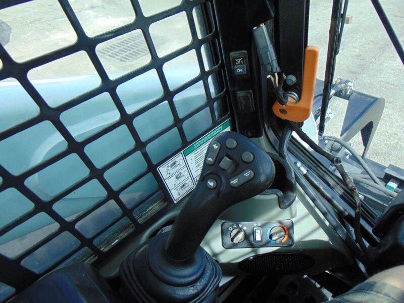2018 BOBCAT T-770 TURBO 2 SPEED "HIGH FLOW" JOYSTICKS - H.D. COOLING PKG - HEAT AND A/C - STEREO - ONLY 1,132 HOURS - Image 20
