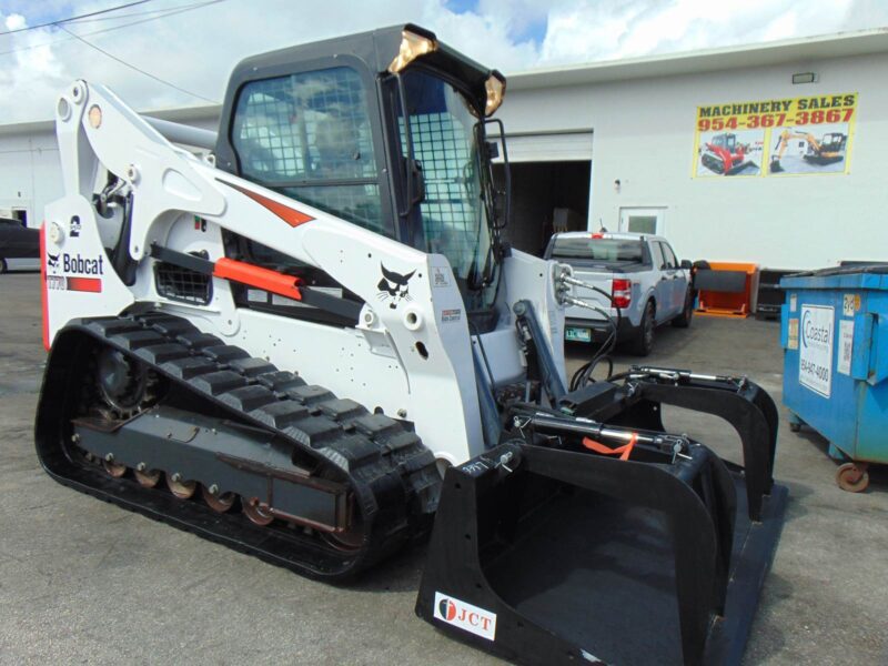 2018 BOBCAT T-770 TURBO 2 SPEED "HIGH FLOW" JOYSTICKS - H.D. COOLING PKG - HEAT AND A/C - STEREO - ONLY 1,132 HOURS - Image 11