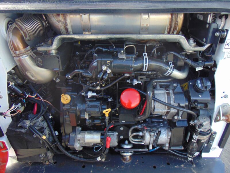 2018 BOBCAT T-770 TURBO 2 SPEED "HIGH FLOW" JOYSTICKS - H.D. COOLING PKG - HEAT AND A/C - STEREO - ONLY 1,132 HOURS - Image 8