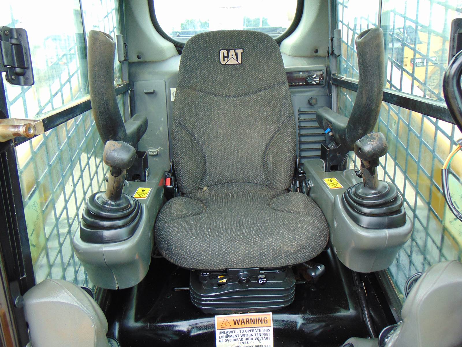 2017 CAT 289D TURBO 2 SPEED - JOYSTICKS - HEAT AND A/C - POWER QUICK ATTACH - COUNTERWEIGHTS - DPF DELETED - 1,642 HOURS - Image 23