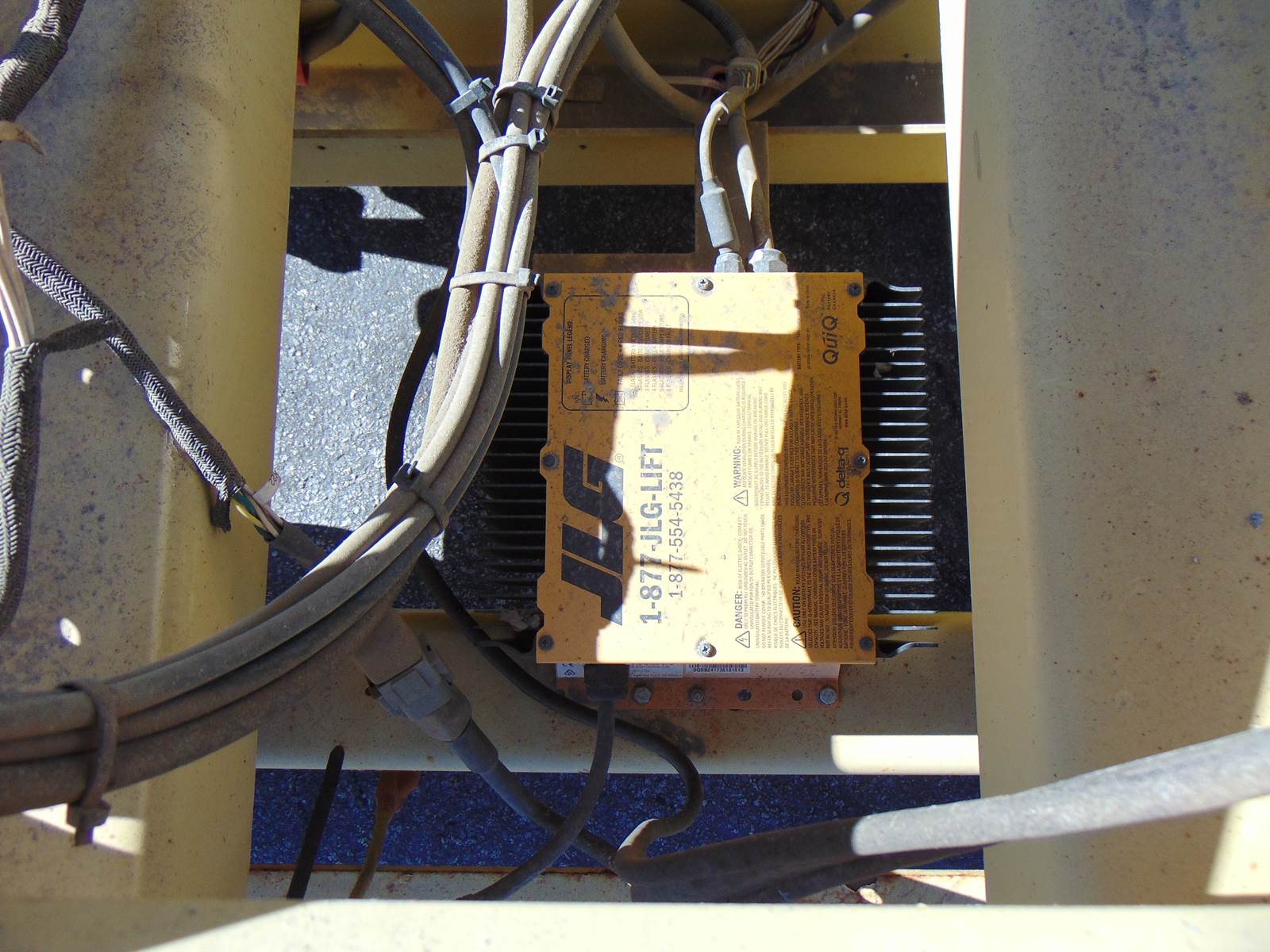 2018 JLG 3246ES SCISSOR LIFT - 38' WORKING HEIGHT - EXCELLENT ALL ORIGINAL PAINT - LOW HOURS - PERFORMS LIKE NEW - Image 17