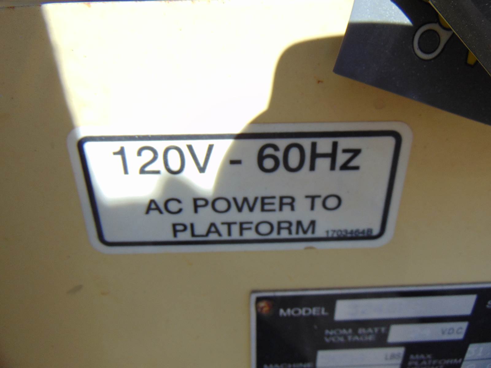 2018 JLG 3246ES SCISSOR LIFT - 38' WORKING HEIGHT - EXCELLENT ALL ORIGINAL PAINT - LOW HOURS - PERFORMS LIKE NEW - Image 19