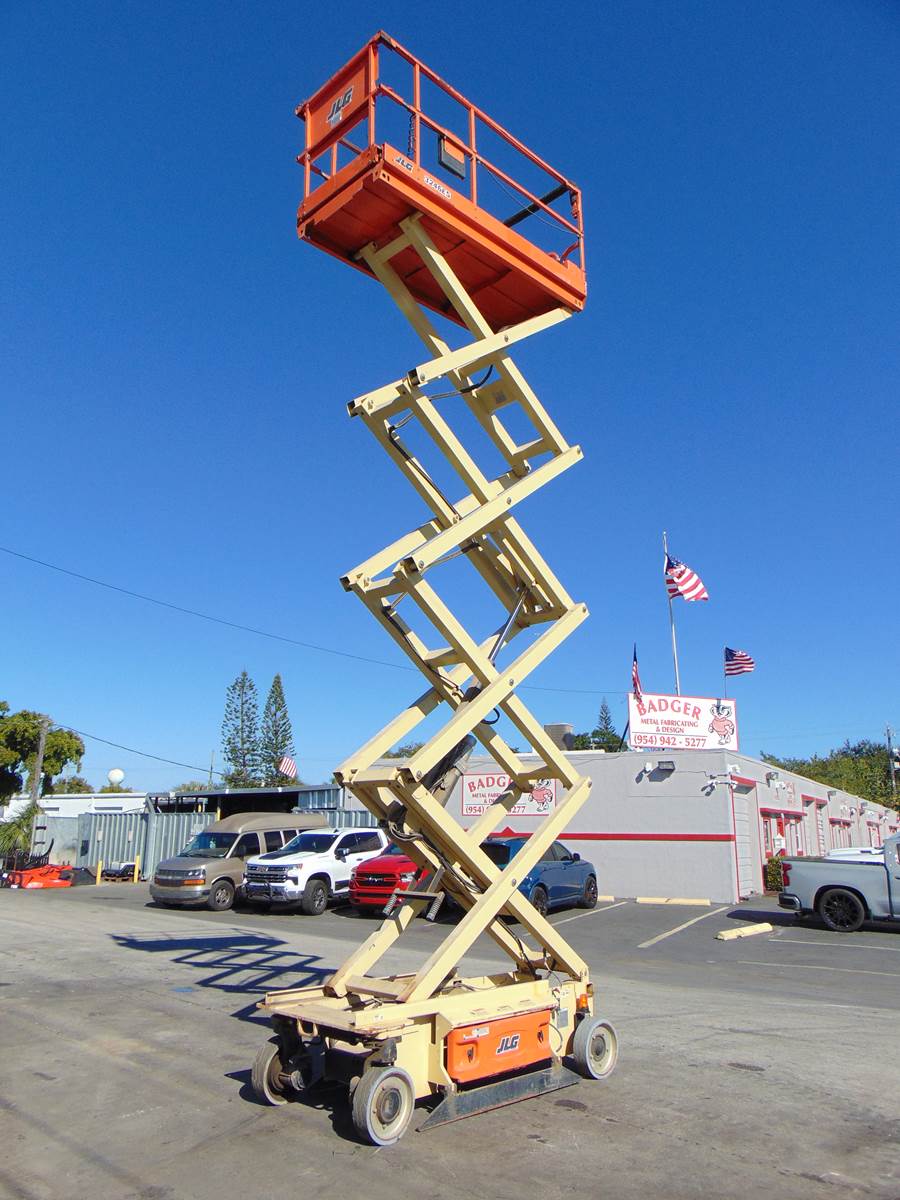 2018 JLG 3246ES SCISSOR LIFT - 38' WORKING HEIGHT - EXCELLENT ALL ORIGINAL PAINT - LOW HOURS - PERFORMS LIKE NEW - Image 31