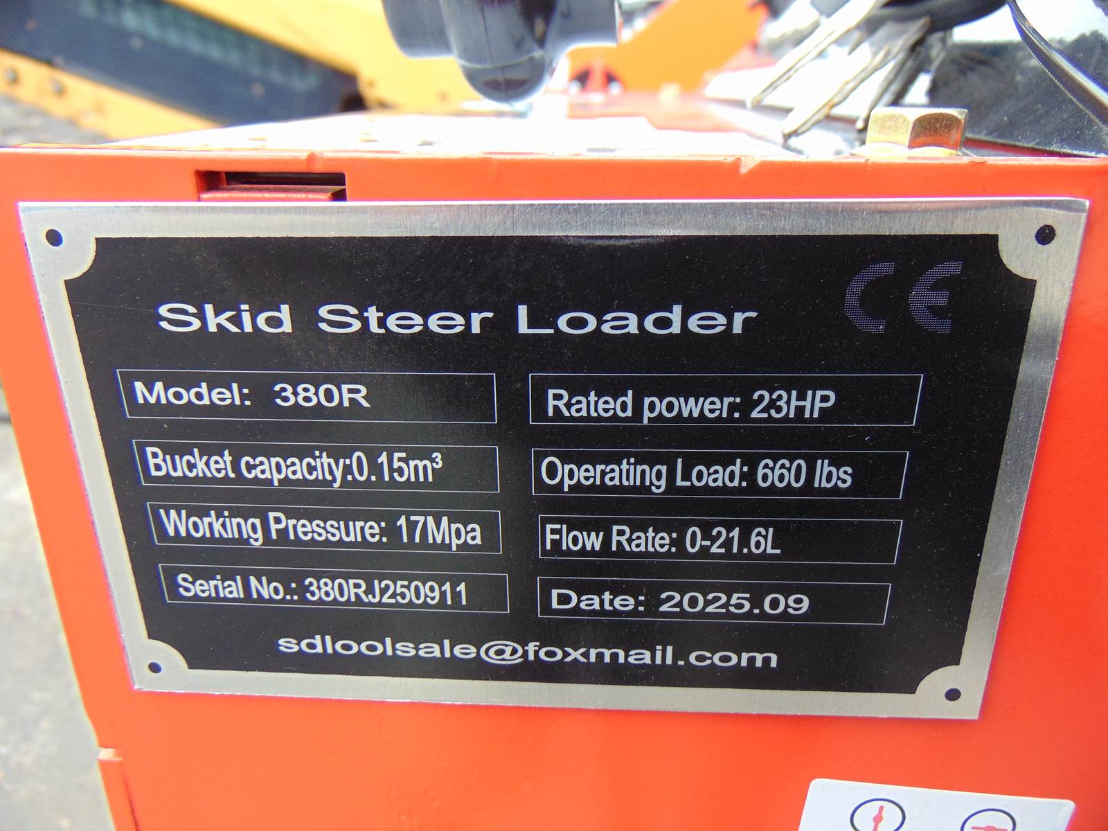 2026 AGT FT380-R SKID STEER STAND BEHIND TRACK LOADER - 23 HP GAS V-TWIN MOTOR - Image 6