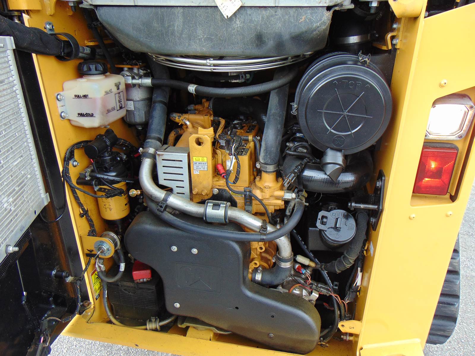 2020 CAT 259D3 TURBO 2 SPEED "COMFORT CAB" HEAT - AC - STEREO - CAMERA - JOYSTICKS - 1,143 HOURS - INSPECTED AND SERVICED - Image 13