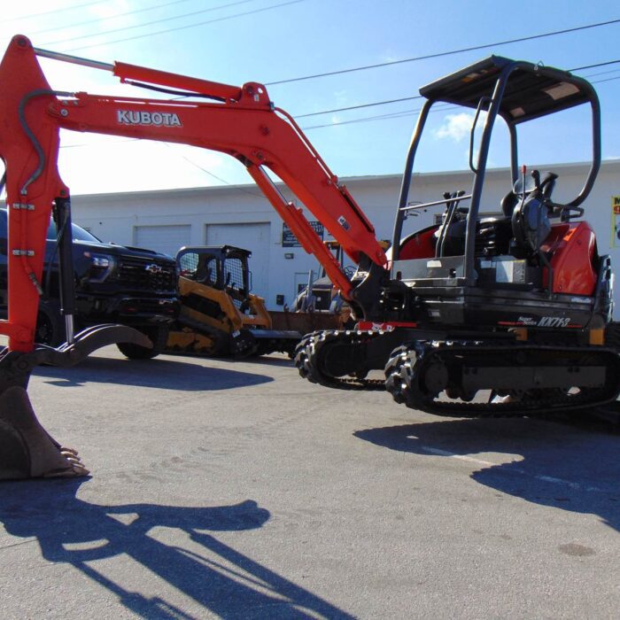 2020 KUBOTA KX71-3 SUPER SERIES MINI EXCAVATOR - 6,400 LBS WITH HYDRAULIC THUMB - 2,200 HOURS - 100% SERVICED