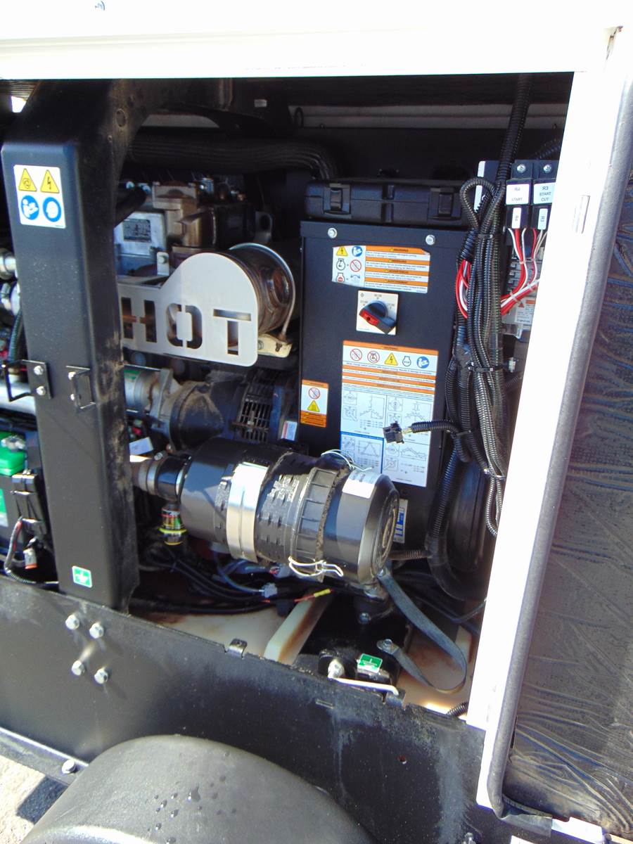 2023 GENRAC G25 PORTABLE TRAILER MOUNT GEN SET - ISUZU DIESEL - SUPER LOW HOURS - LIKE NEW - Image 19