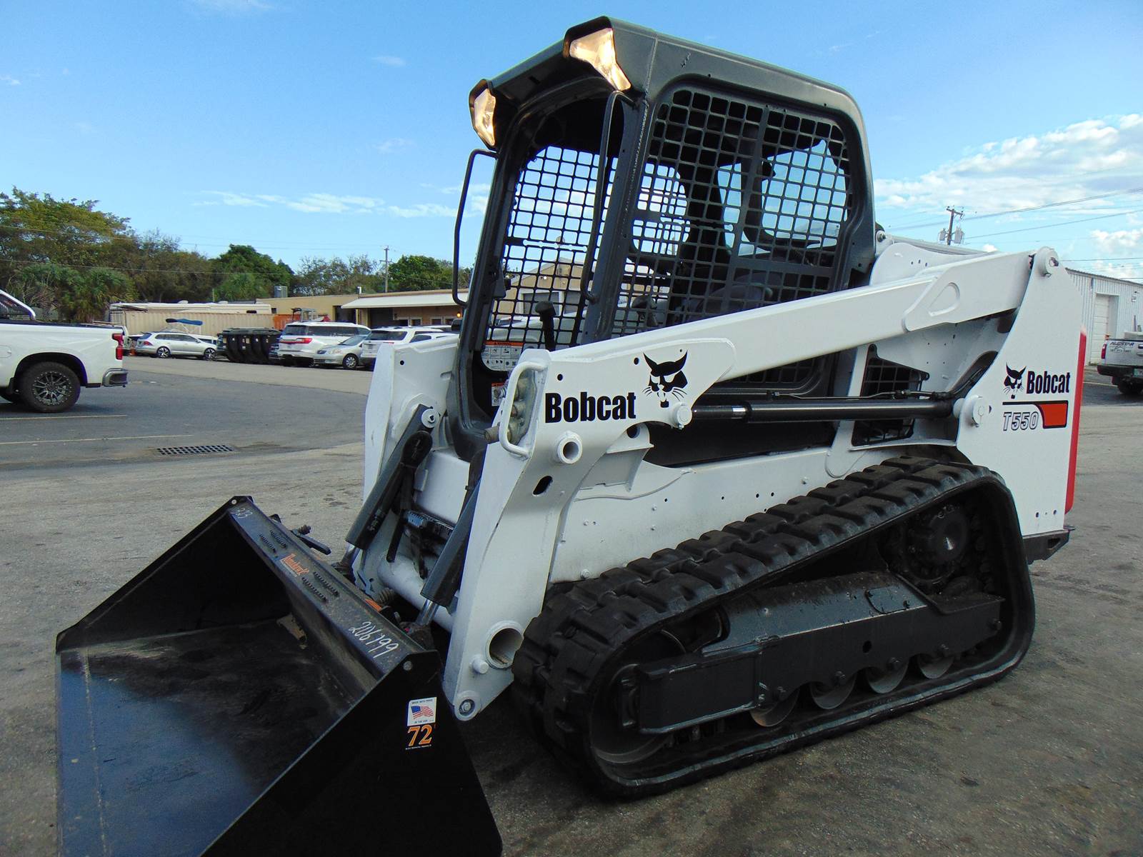 2018 BOBCAT T550 TURBO SKID STEER TRACK LOADER - ONLY 1,693 HOURS - HAND AND FOOT CONTROLS - 100% SERVICED