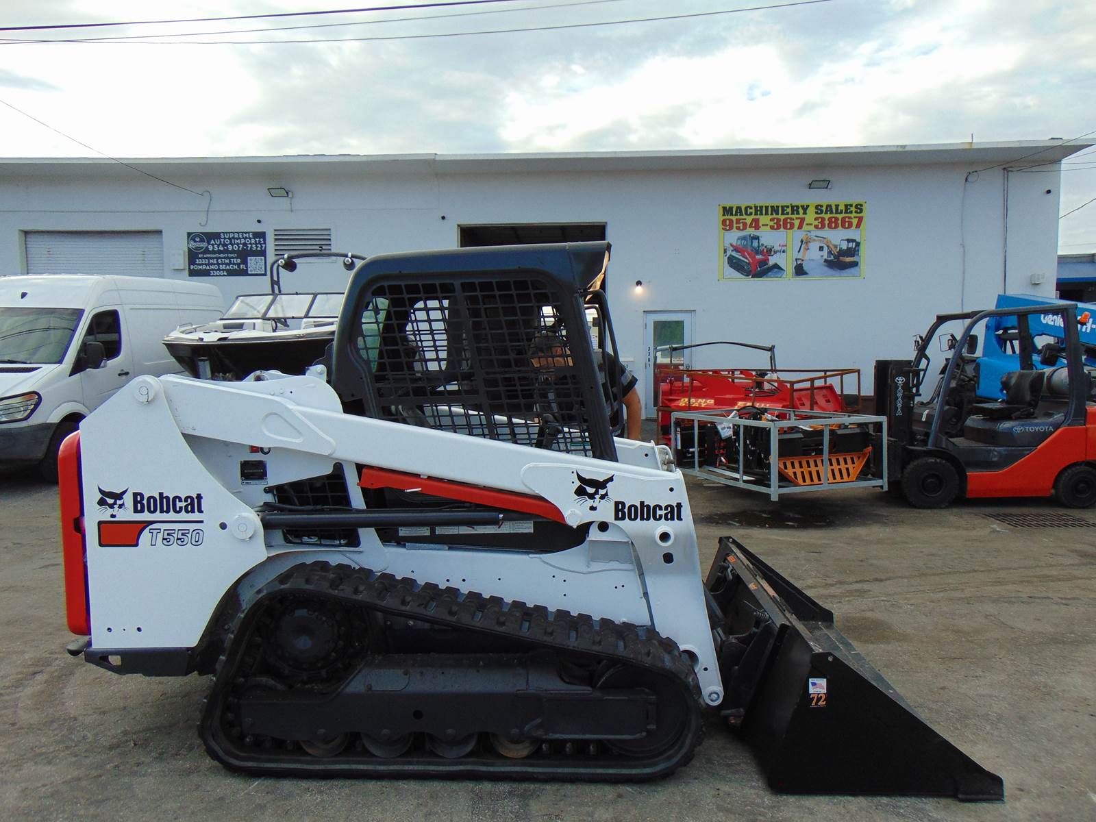 2018 BOBCAT T550 TURBO SKID STEER TRACK LOADER - ONLY 1,693 HOURS - HAND AND FOOT CONTROLS - 100% SERVICED - Image 14