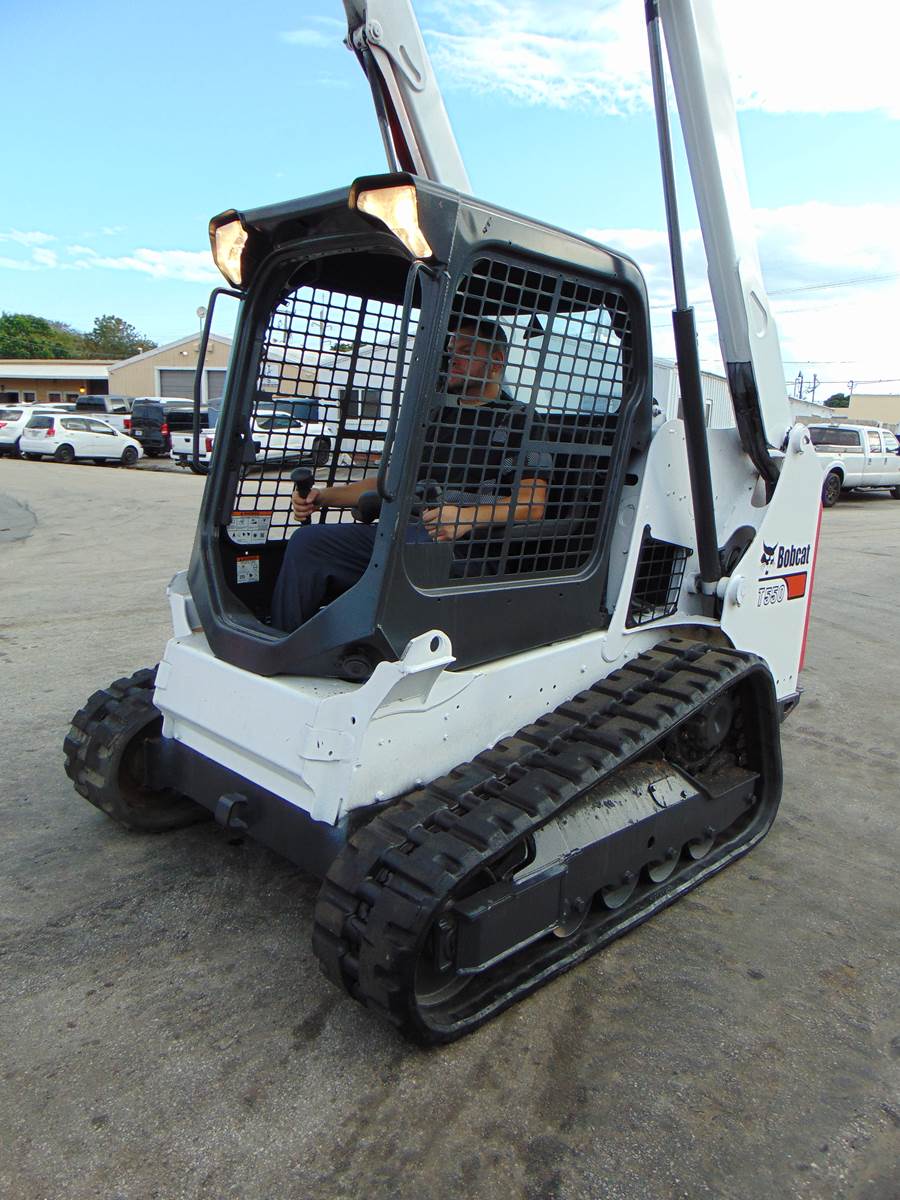 2018 BOBCAT T550 TURBO SKID STEER TRACK LOADER - ONLY 1,693 HOURS - HAND AND FOOT CONTROLS - 100% SERVICED - Image 24