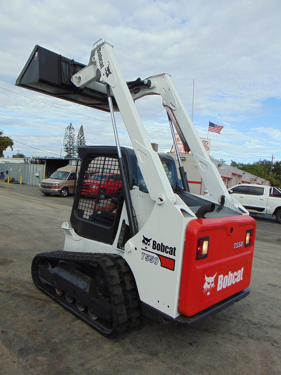2018 BOBCAT T550 TURBO SKID STEER TRACK LOADER - ONLY 1,693 HOURS - HAND AND FOOT CONTROLS - 100% SERVICED - Image 28
