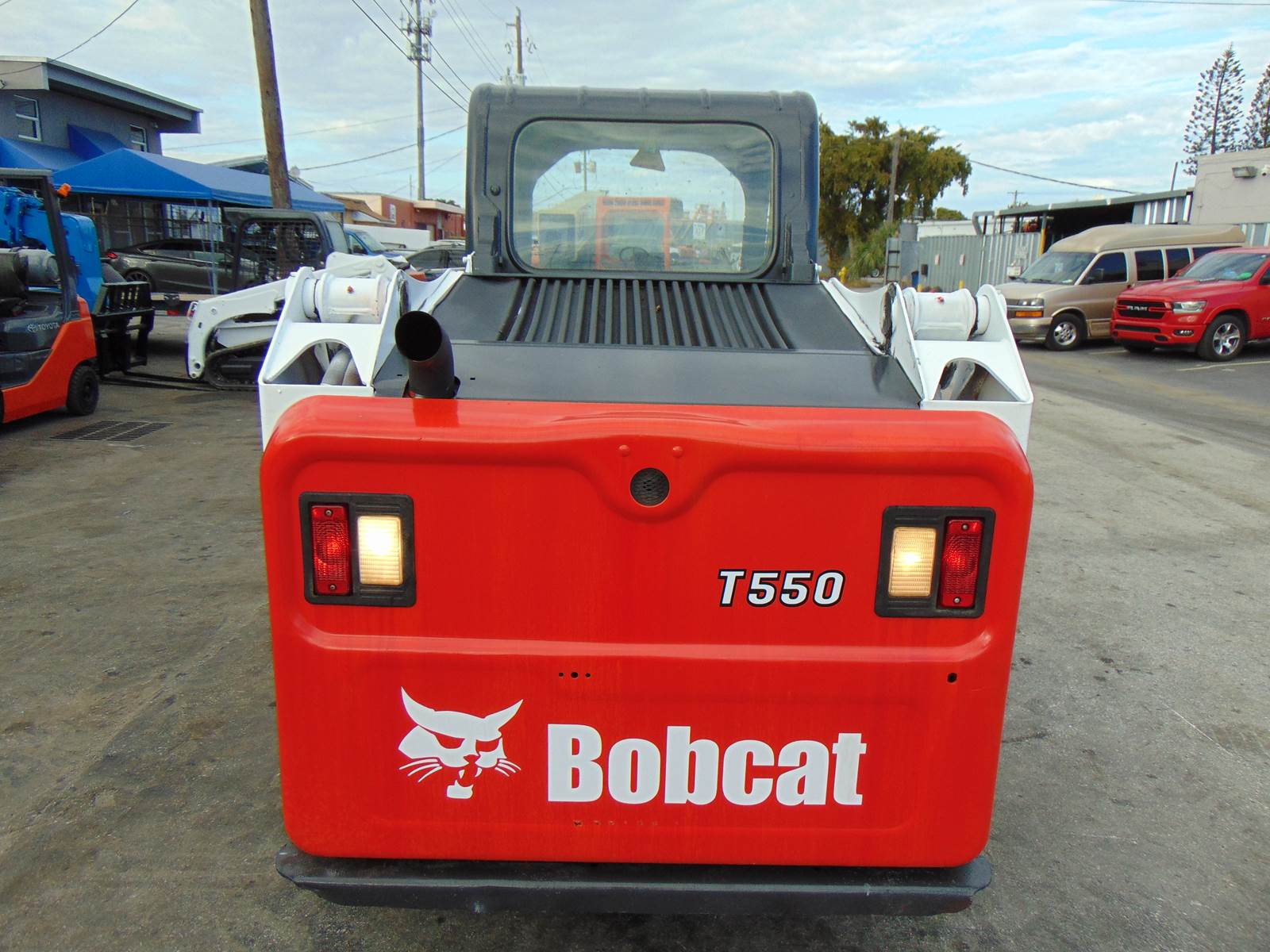 2018 BOBCAT T550 TURBO SKID STEER TRACK LOADER - ONLY 1,693 HOURS - HAND AND FOOT CONTROLS - 100% SERVICED - Image 7