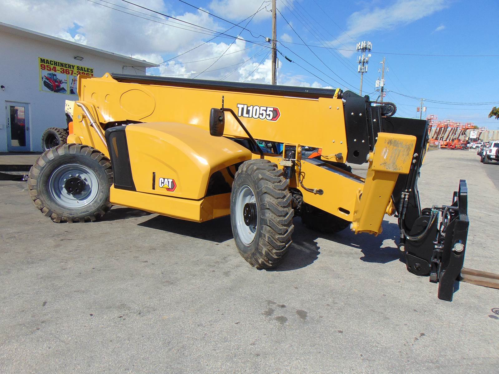 2018 CAT TL1055 TELEHANDLER "DELETED" NO DEF - 10K LBS - 55 FT - ROTATING FORK CARRIAGE - OUTRIGGERS - ONLY 2,631 HOURS - NEW TIRES - Image 4