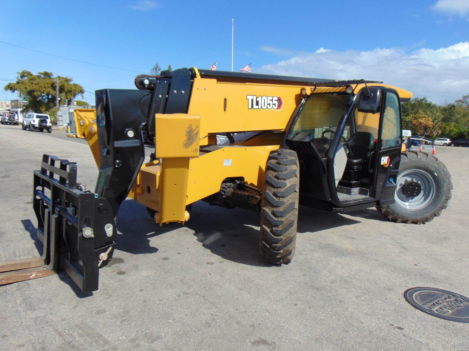 2018 CAT TL1055 TELEHANDLER "DELETED" NO DEF - 10K LBS - 55 FT - ROTATING FORK CARRIAGE - OUTRIGGERS - ONLY 2,631 HOURS - NEW TIRES - Image 7