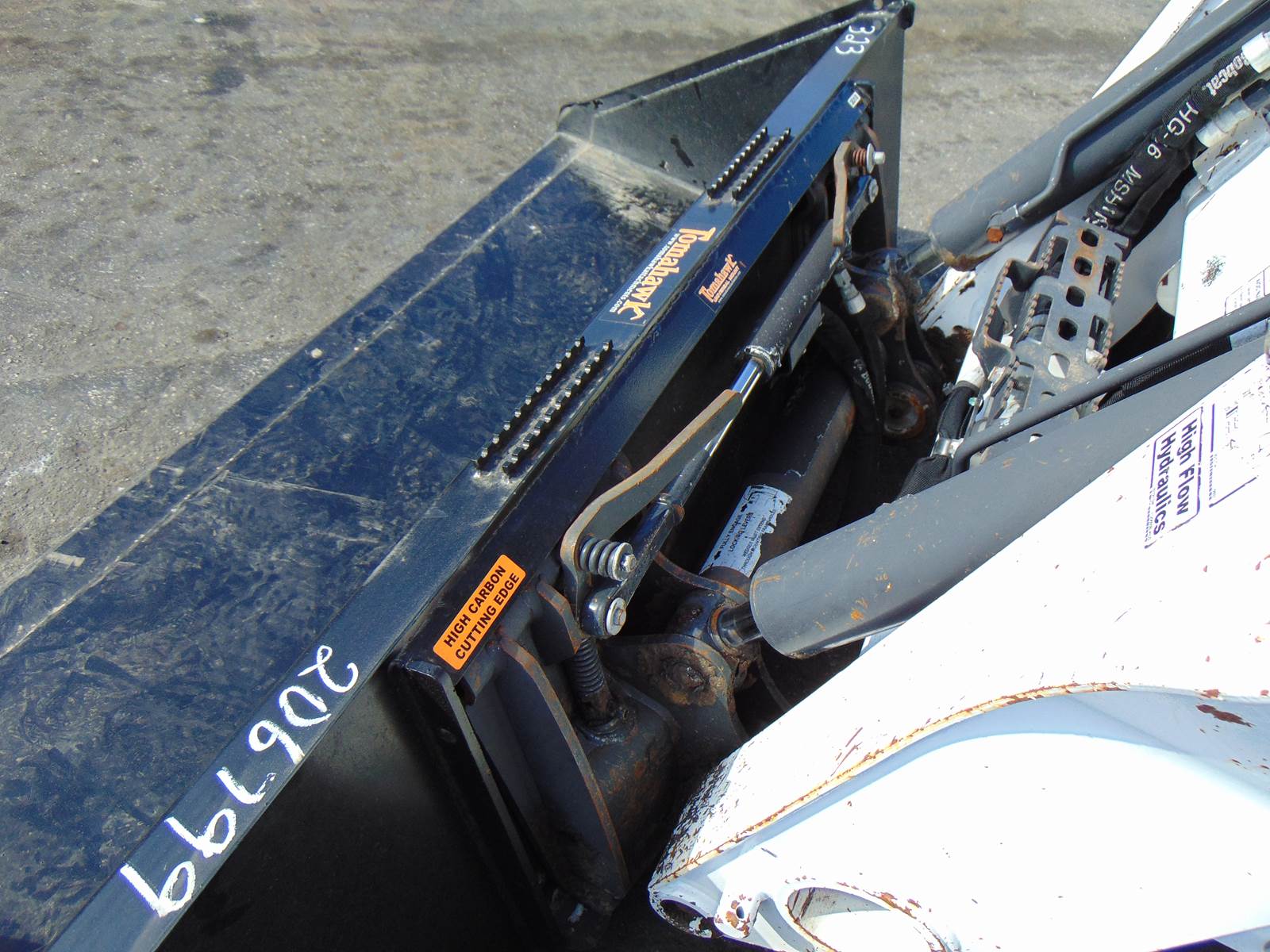 2020 BOBCAT T770 TURBO 2 SPEED "HIGH FLOW" - H.D. COOLING PKG - JOYSTICKS - BOB TACH POWER COUPLER - SUPER LOW HOURS - 100% ORIGINAL - Image 17