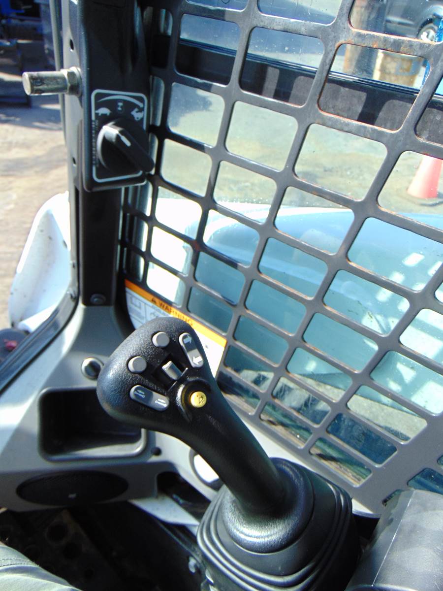 2020 BOBCAT T770 TURBO 2 SPEED "HIGH FLOW" - H.D. COOLING PKG - JOYSTICKS - BOB TACH POWER COUPLER - SUPER LOW HOURS - 100% ORIGINAL - Image 20