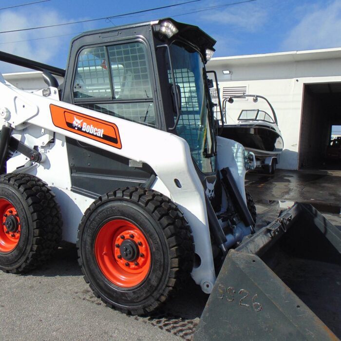 2020 BOBCAT S-76 TURBO 2 SPEED - HEAT & A/C - JOYSTICK CONTROLS - BOB TACH - CAMERA - ADVANCED MONITOR DISPLAY - ONLY 1,544 HOURS